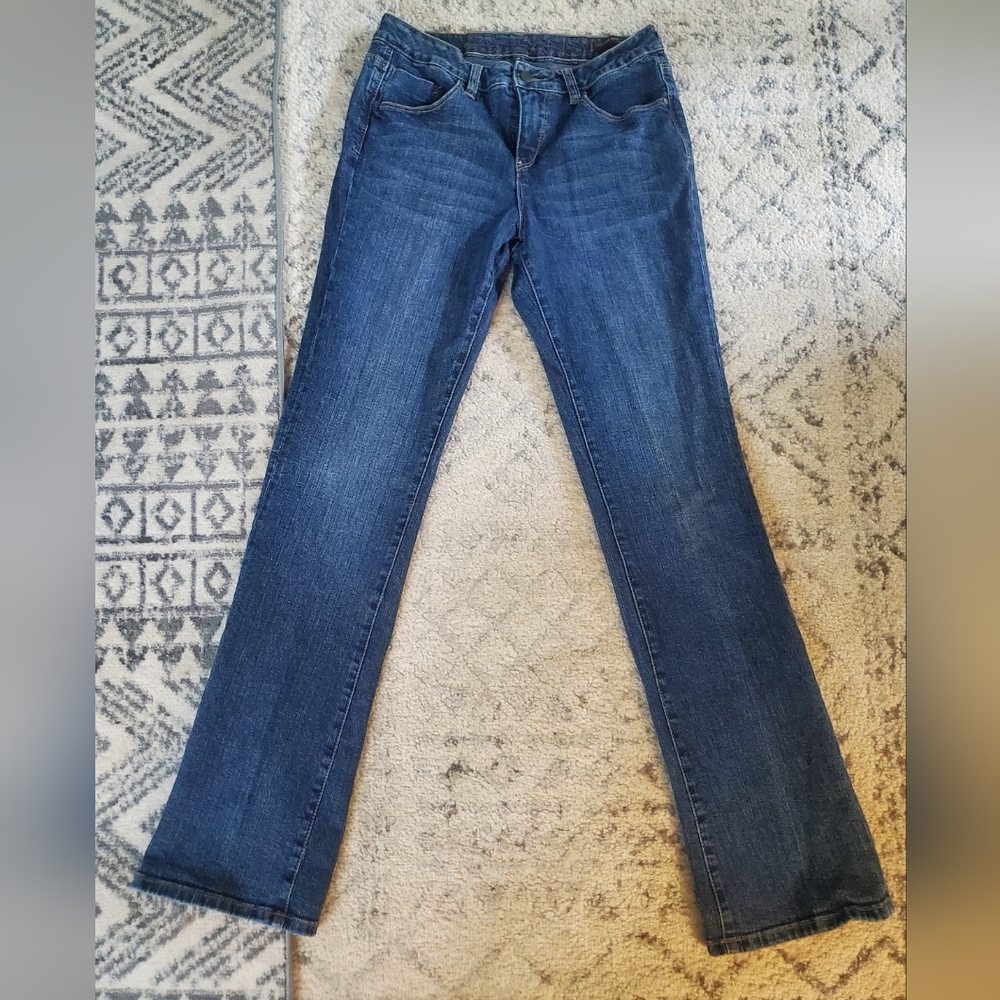 JAG Mid Rise Boot Leg Medium Wash 8